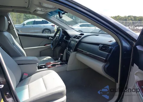 2012 Toyota Camry Xle V6 z USA, uszkodzony, nr VIN 4T1BK1FK2CU511431